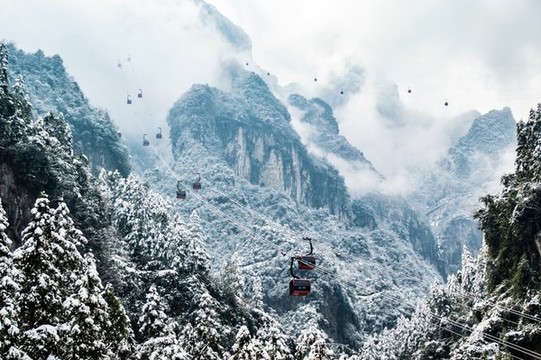 冰雪天張家界天門山索道