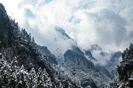 冰雪天張家界天門山索道