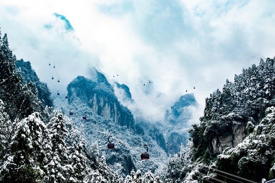 冰雪天張家界天門山索道