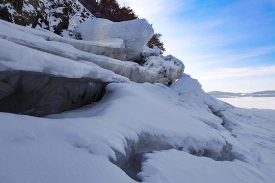 東北冬景雪景藍(lán)天山川風(fēng)光冰裂