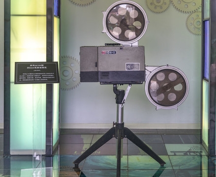 104型35mm電影放映機