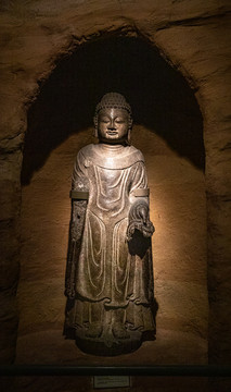 北齊釋迦立像
