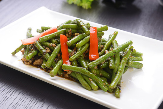 欖菜肉松長(zhǎng)豆角