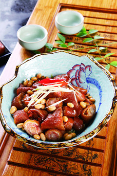 茄豆豬尾