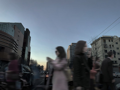 早晨的路口