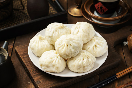 盤子里的包子