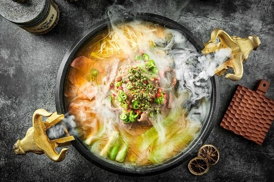 水煮牛肉酸菜鍋