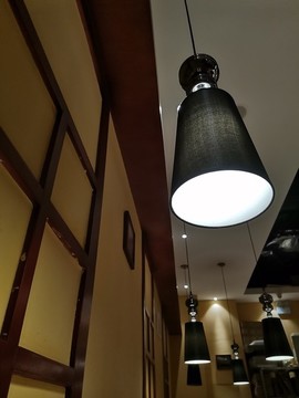 西餐廳吊燈及裝飾