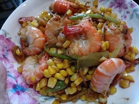 玉米炒蝦