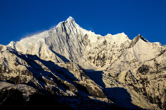 梅里雪山