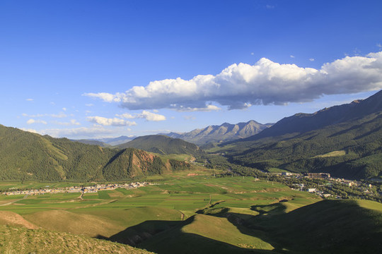青海祁連卓爾山風(fēng)景區(qū)