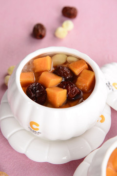 銀杏雪耳燉木瓜