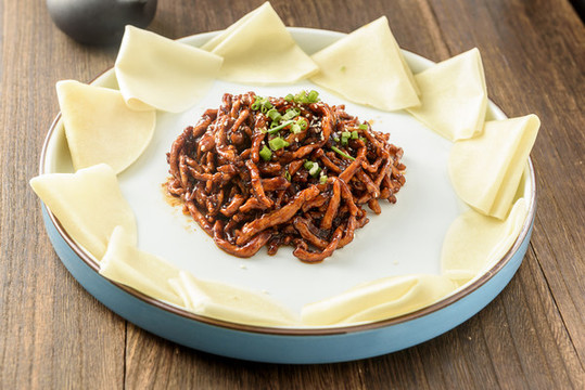 京醬肉絲