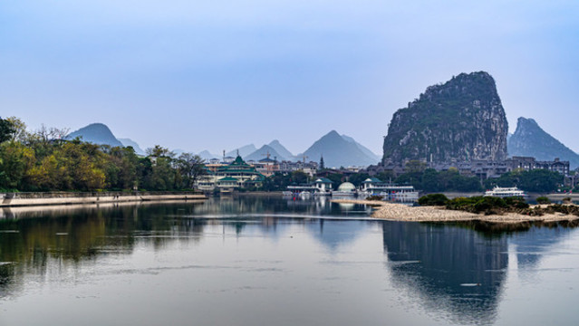廣西桂林市象山景區(qū)風光