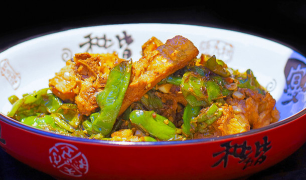 擂辣椒手抓骨