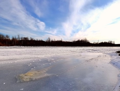 冰雪斜陽