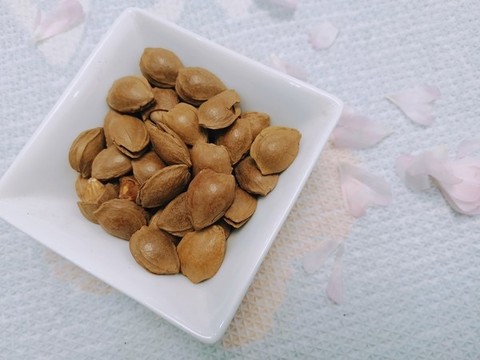 零食杏仁