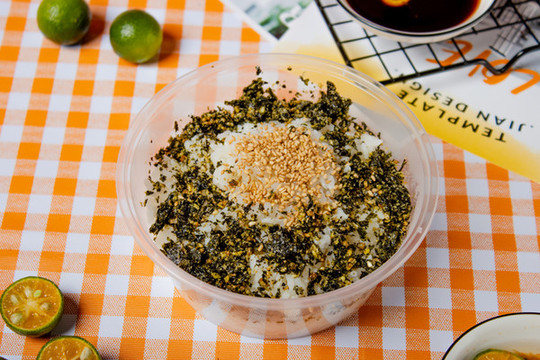 紫菜拌飯