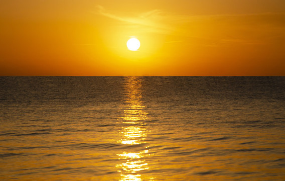 大海夕陽