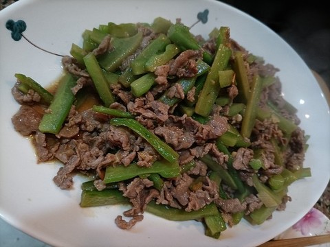 炒牛肉