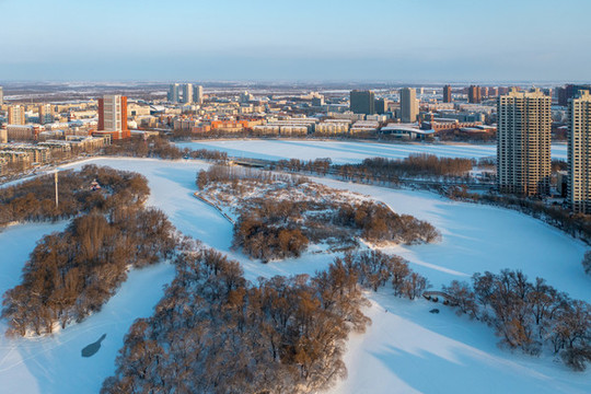 雪后景色美如畫