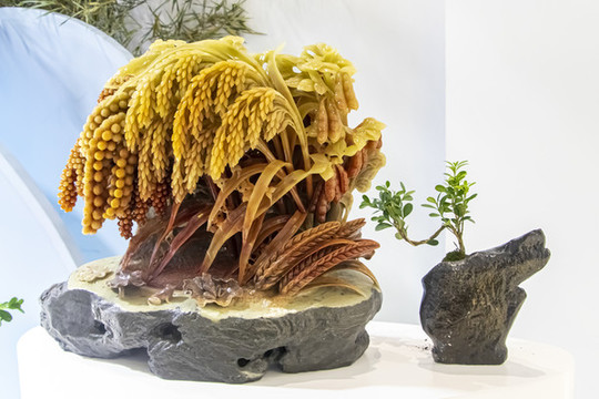 農(nóng)作物玉雕