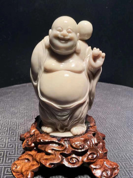 玉雕佛像