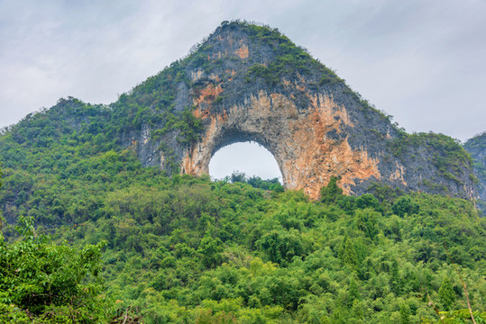 中國廣西桂林陽朔月亮山風景區(qū)