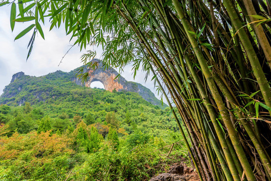 中國廣西桂林陽朔月亮山風景區(qū)