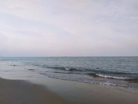 傍晚的海邊