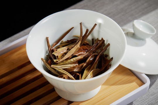 白茶特寫