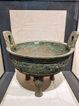 青銅鼎