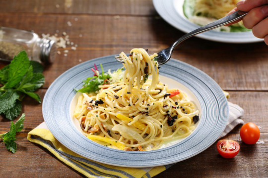 意式黑松露風(fēng)味意面