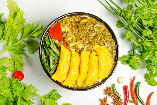 藤椒味蛋餃米線