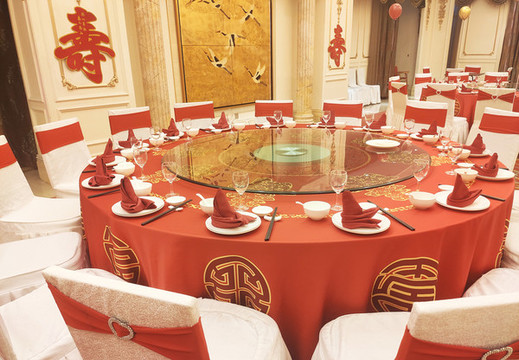 壽宴擺臺(tái)