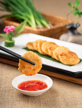 香煎墨魚餅