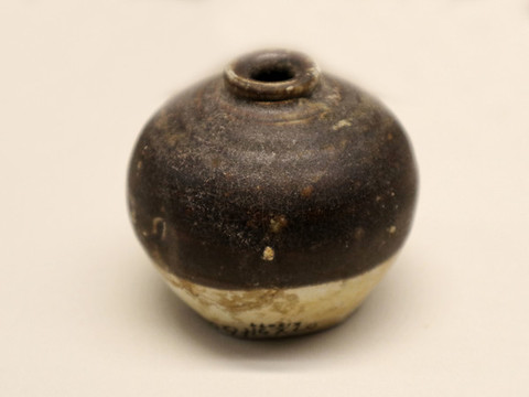醬釉小罐