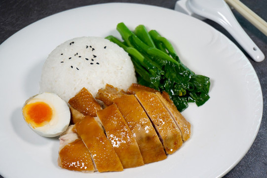 玫瑰露豉油雞飯