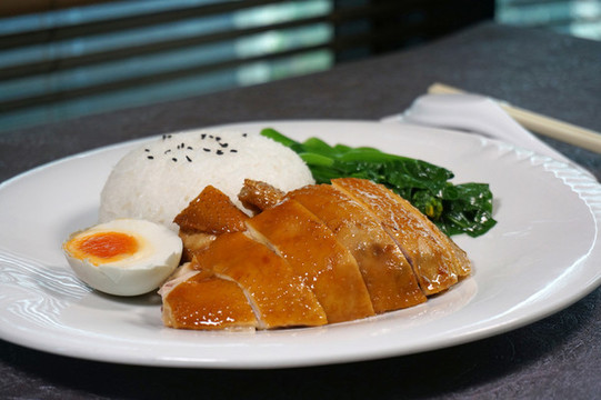 玫瑰露豉油雞飯