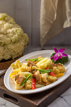 臺(tái)山菜花炒土豬肉
