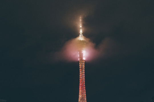 夜空的小蠻腰