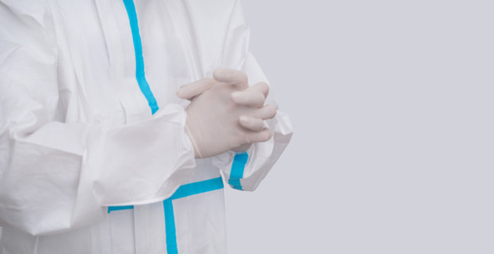 醫(yī)生穿防護(hù)服防控加油手勢