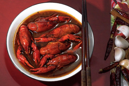 美食特色夜宵小吃麻辣小龍蝦
