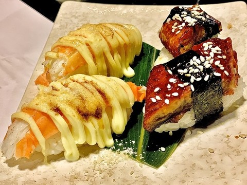 蟹柳鰻魚壽司