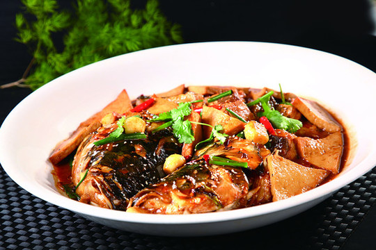 地鍋魚(yú)頭