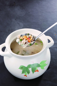極品山珍菌湯