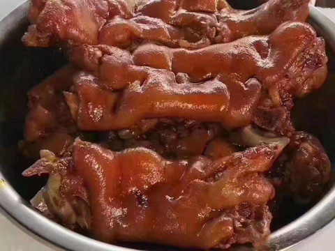 鹵豬手