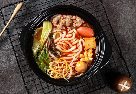 砂鍋土豆粉