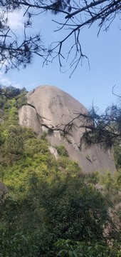 山上石頭