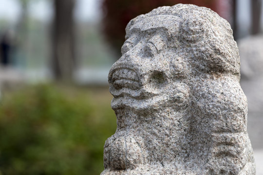 五茶橋獅子雕像側(cè)視圖